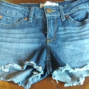 Junior girls size 3 frilly jean shorts